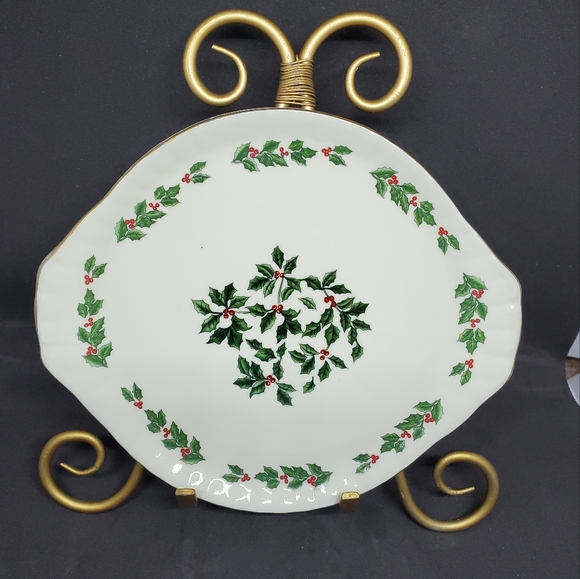 Formalities by Baum Bros. Holly Decorative Plate - Picture 1 of 9